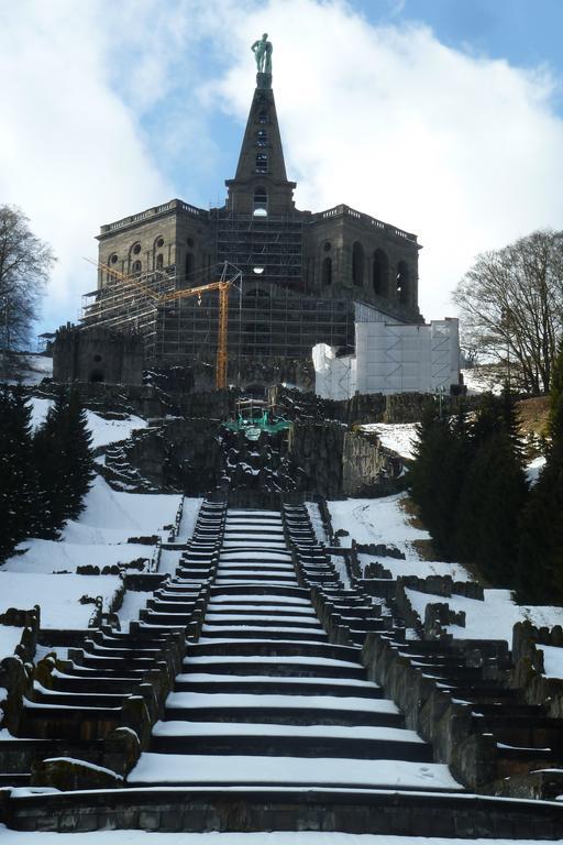 Vorderer Westen Кассель Номер фото